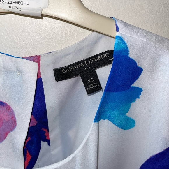 Banana Republic sleeveless floral top XS - Picture 3 of 4